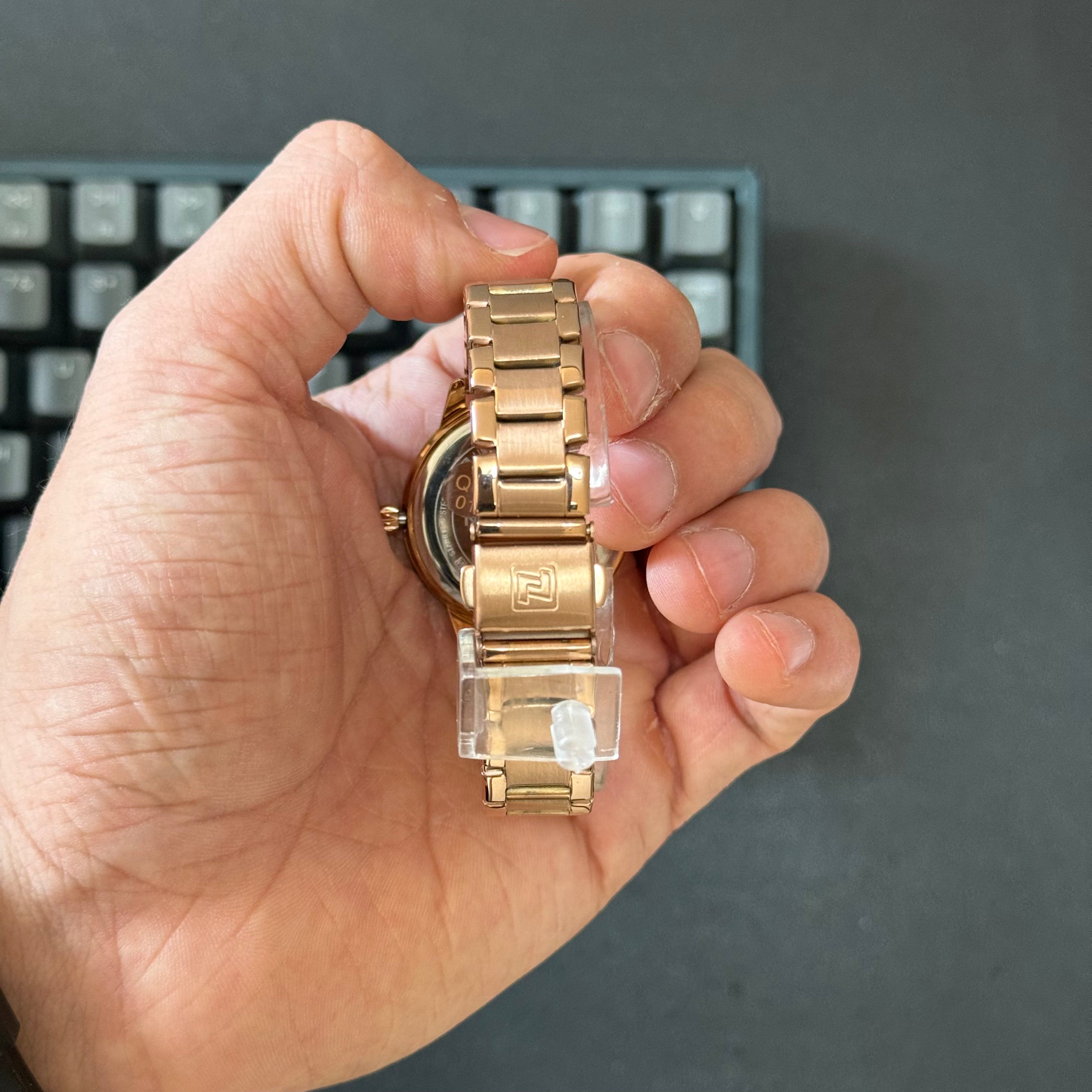 Reloj Naviforce 5030 de Dama | Elegancia Clásica con Esfera Azul