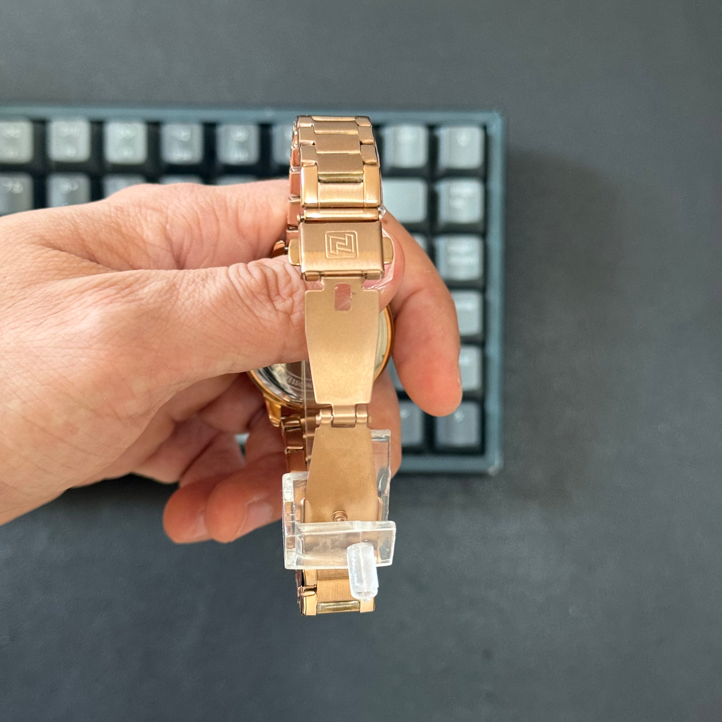 Reloj Naviforce 5030 de Dama | Elegancia Clásica con Esfera Azul