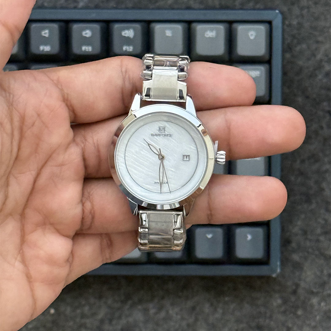 Reloj Naviforce 5008 de Dama | Elegancia Minimalista con Esfera de Nácar
