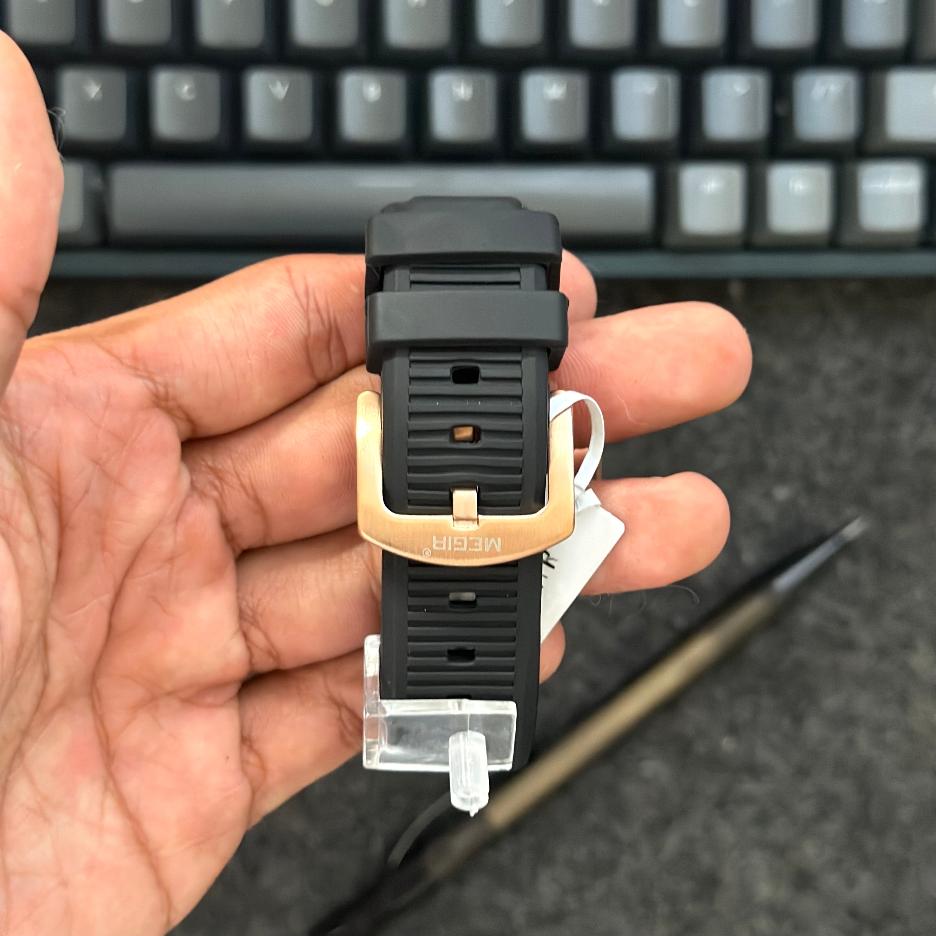 Reloj Megir 2053 Cronógrafo para Hombre | Deportivo y Audaz